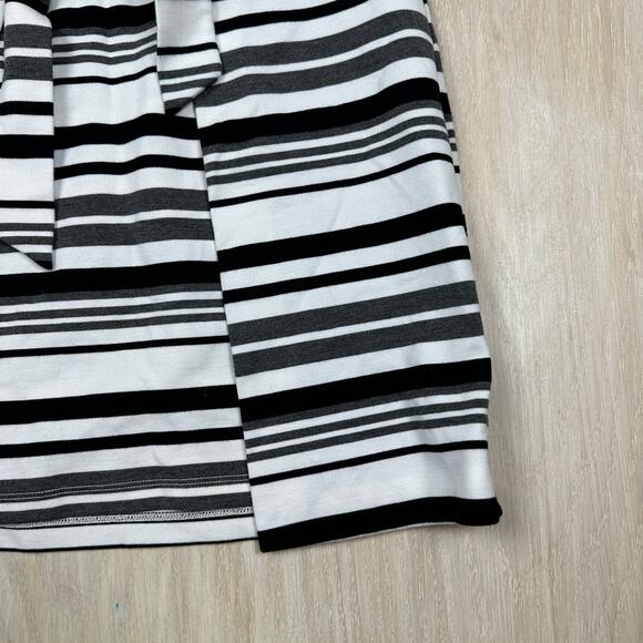 Cabi Grandstand Striped Stretch Knit Pockets Tie Front Skirt Style #5185 Small - Picture 3 of 14